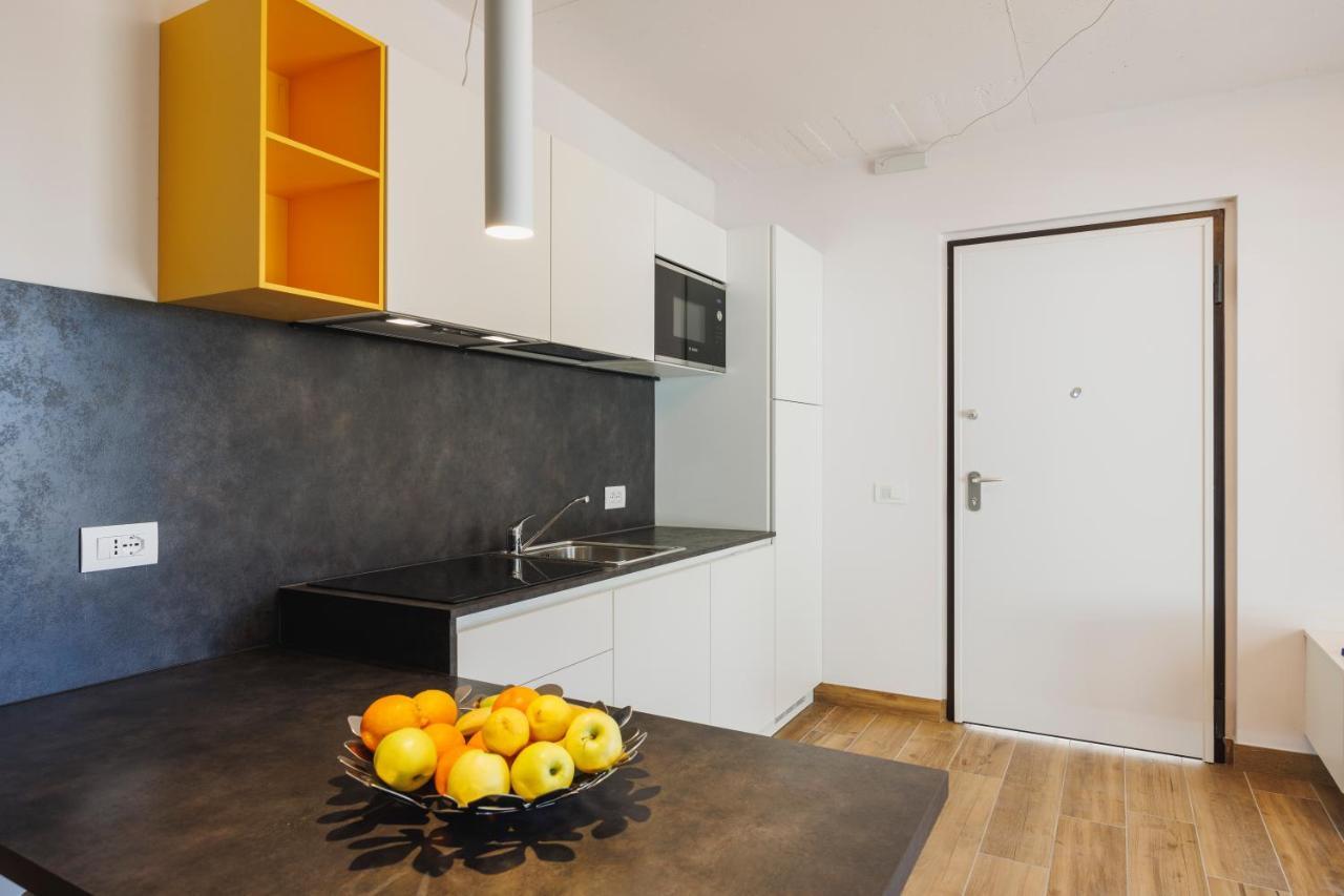 Lake Side Suites Riva del Garda Luaran gambar