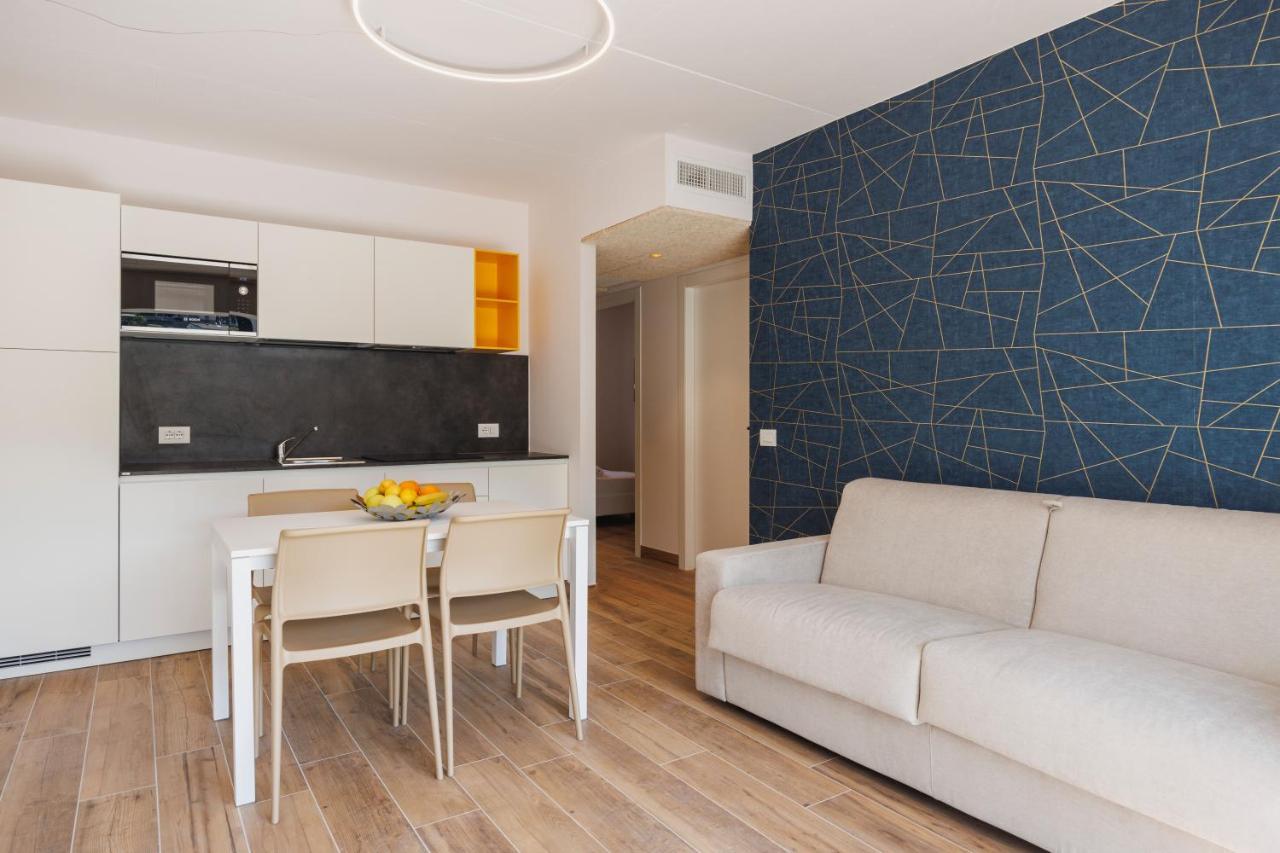 Lake Side Suites Riva del Garda Luaran gambar
