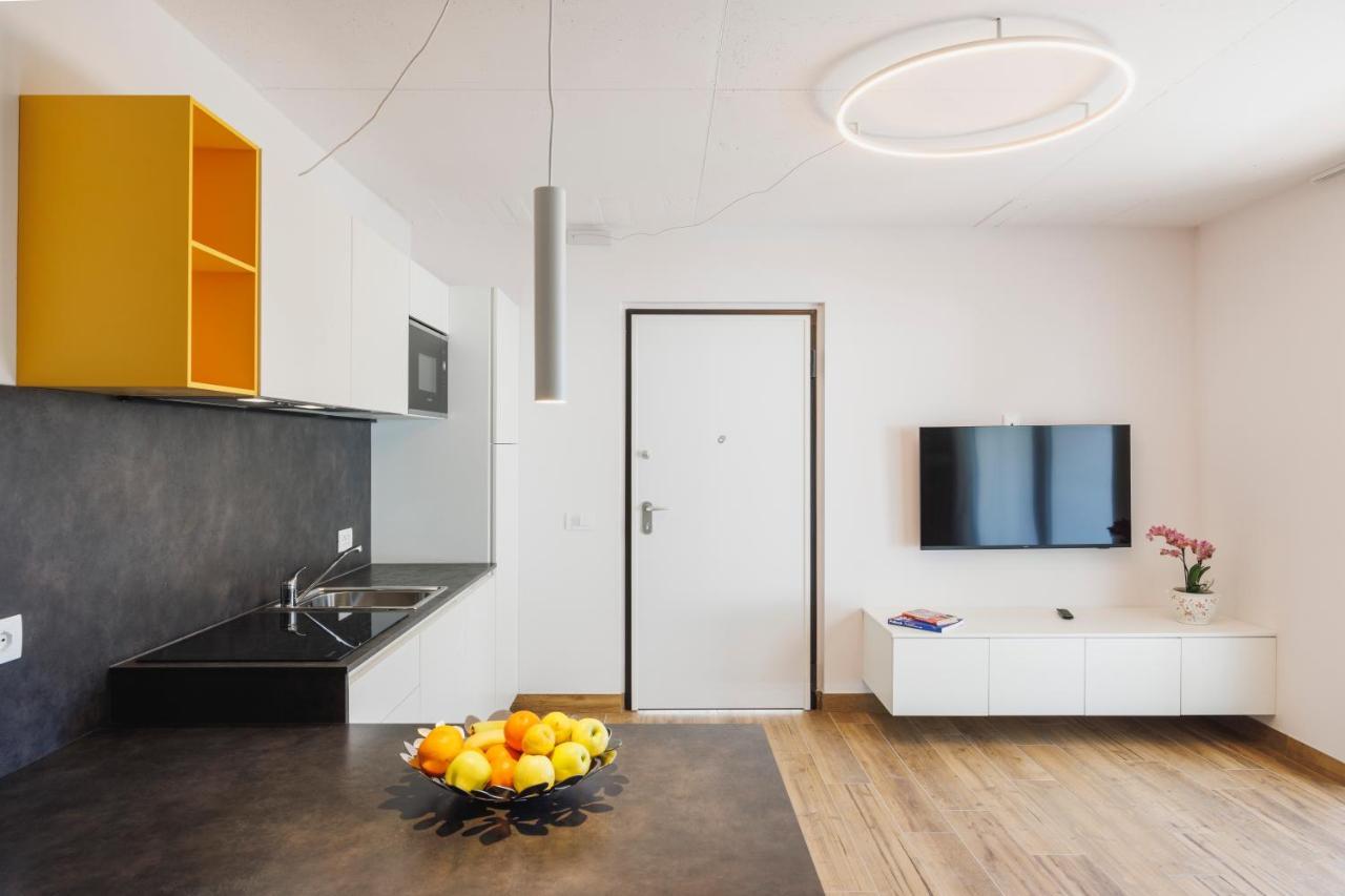 Lake Side Suites Riva del Garda Luaran gambar