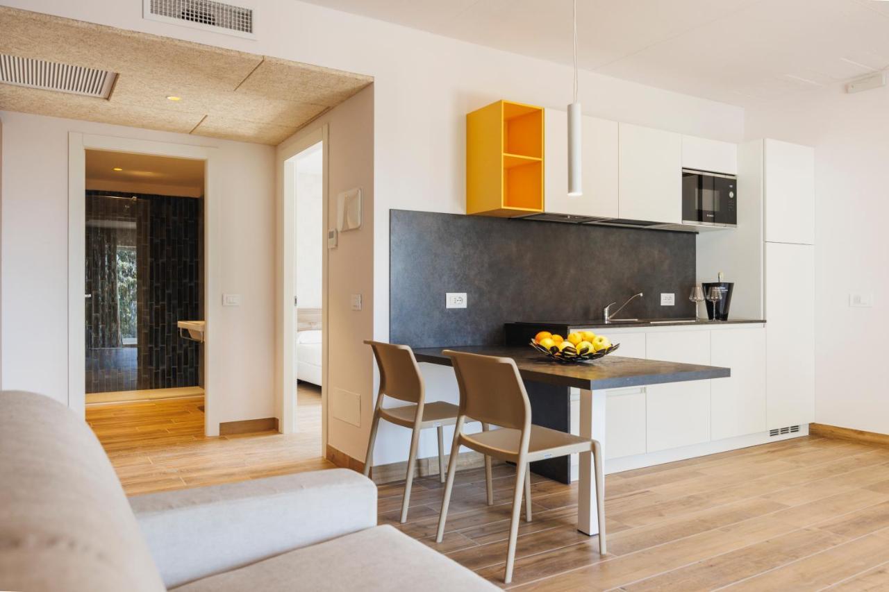 Lake Side Suites Riva del Garda Luaran gambar